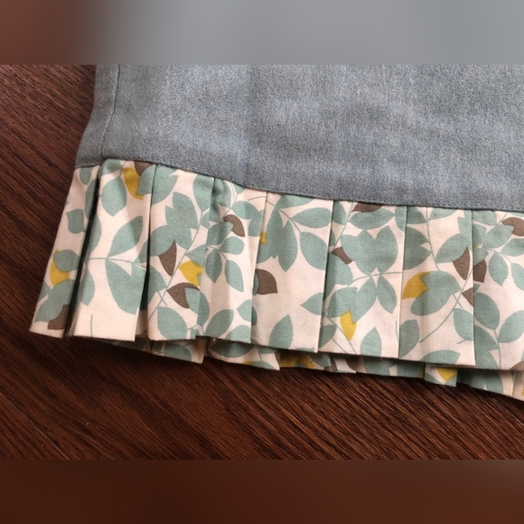 Elegant Blue/Grey Skirt with Floral Hem - Picture 3 of 5